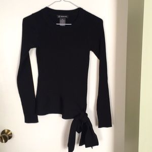 New without tag black sweater